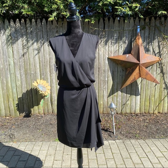 TALULA Aritzia Black Dress NWT - Picture 3 of 14